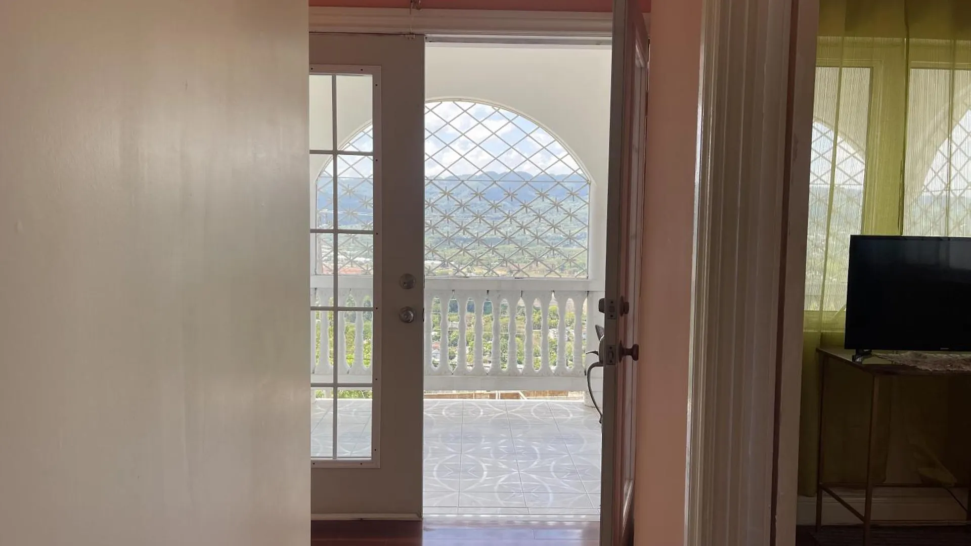 Apartman Skyline Suites, Queen, Ocean Views Condo Montego Bay Jamaica